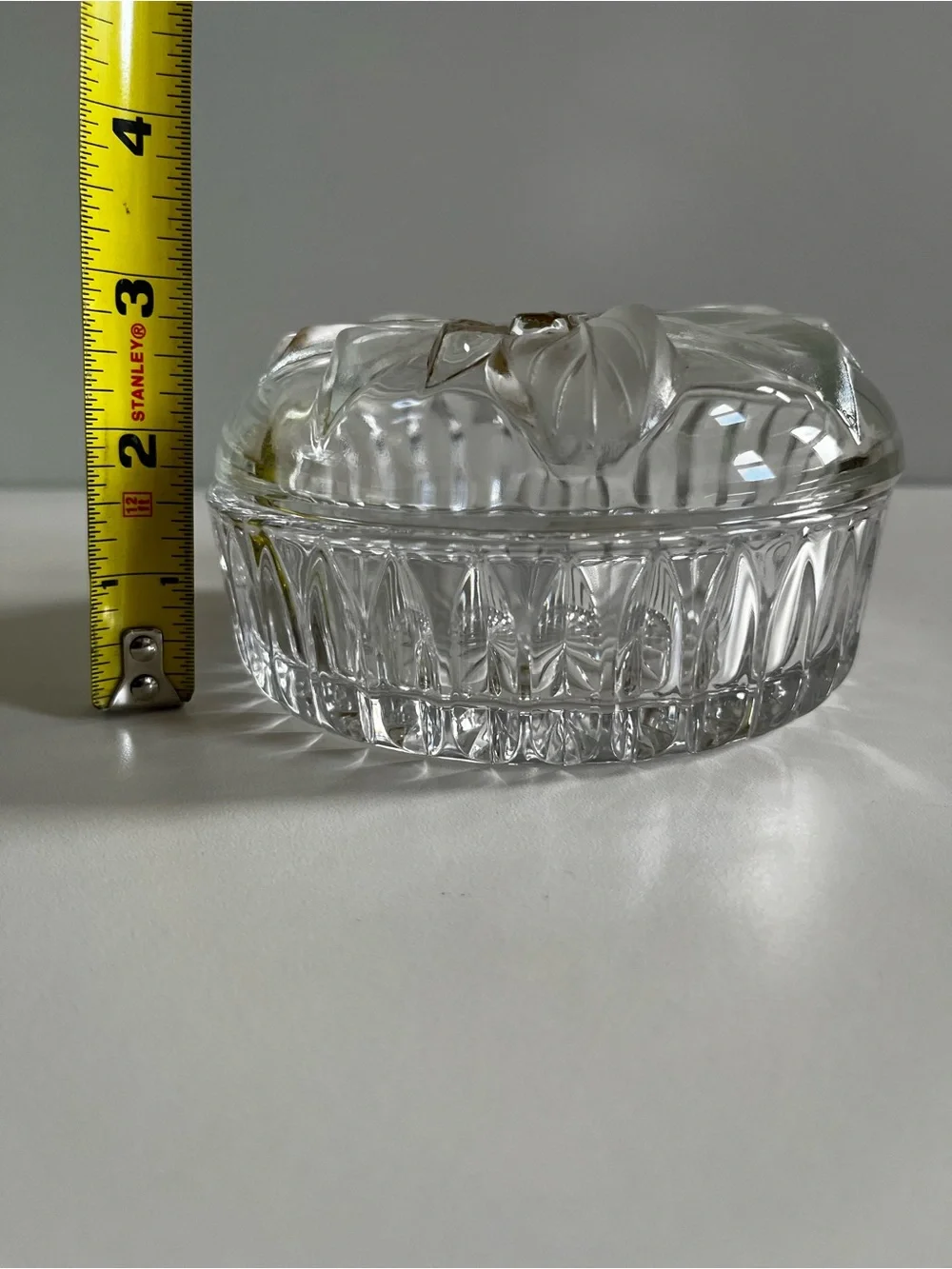 VTG Studio Nova Japan  Golden Poinsettia Round covered crystal Trinket,candy Box